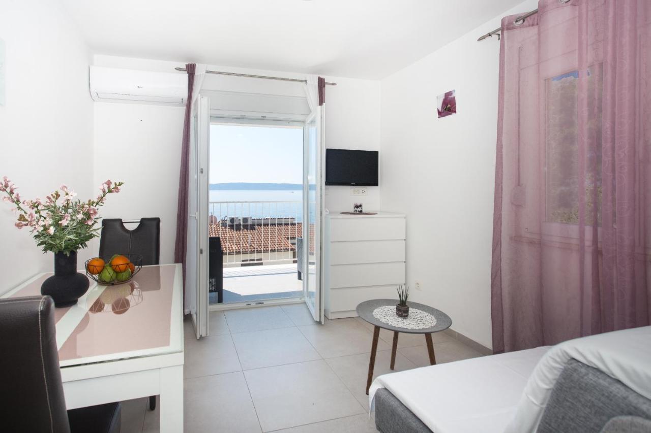 Apartments Bandic - 30 Meters To The Beach โตรกีร์ ภายนอก รูปภาพ